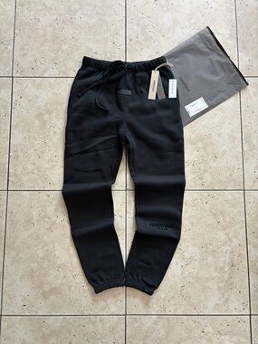 Fear Of God Essentials Stretch Limo Cuffed Sweatpants